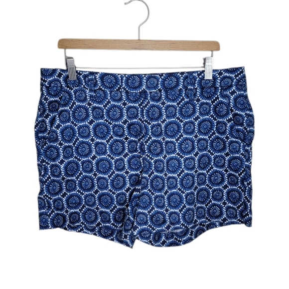 Level 99 | Linen Blend Blue White Circle Floral Shorts 5" Inseam Size 32 - Picture 1 of 6